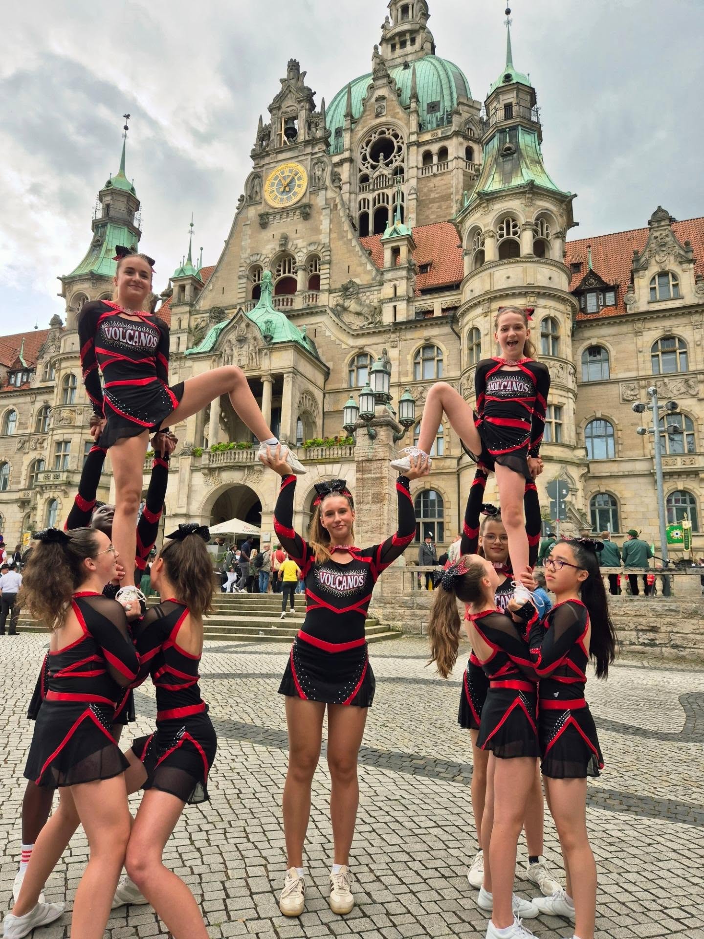Volcanos-Stunt vor dem Neuen Rathaus Hannover